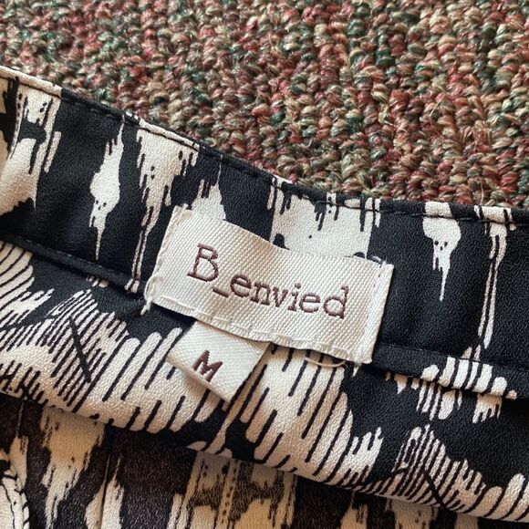 B envied tunic blouse M - Picture 6 of 7